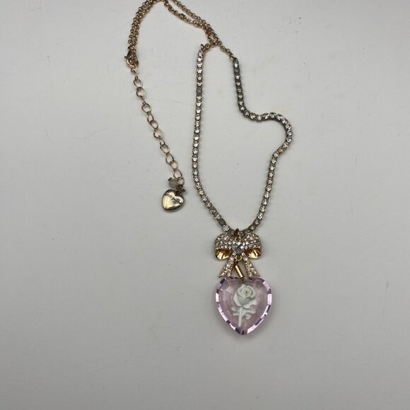 Betsey Johnson Pink Heart Rose Cameo Pendant Gold Tone Necklace Bow LOOK READ - Picture 6 of 9